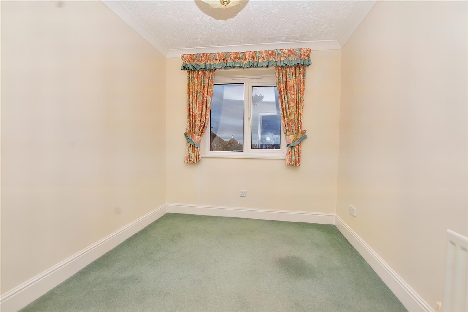 Property Details for Santa Cruz Drive, Eastbourne Town Property